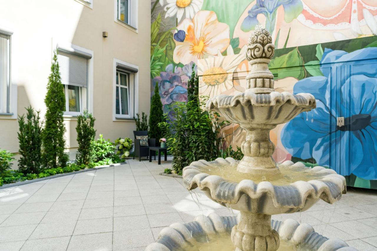 Komeda Apartment Hidden In Poznan Old Town By Noclegi Renters Ngoại thất bức ảnh
