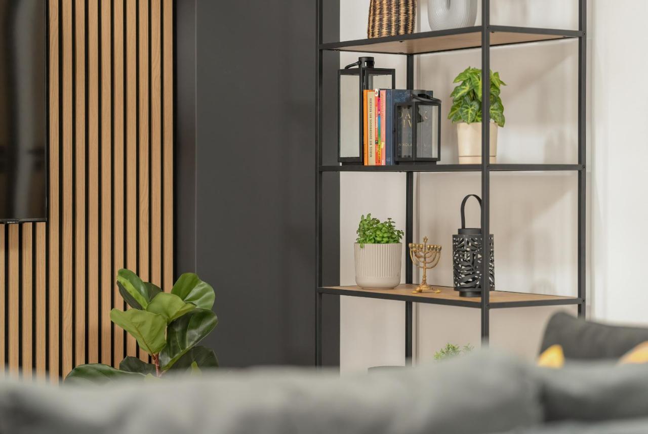 Komeda Apartment Hidden In Poznan Old Town By Noclegi Renters Ngoại thất bức ảnh